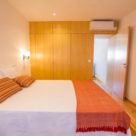 Casa Dos Mercanteis Nyaraló *