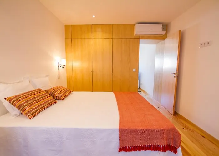 Casa Dos Mercanteis בית נופש *